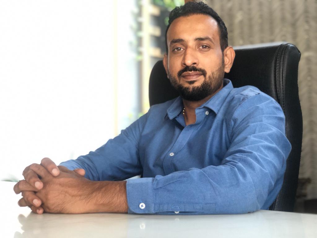 Mr. Kanoj Lakhani